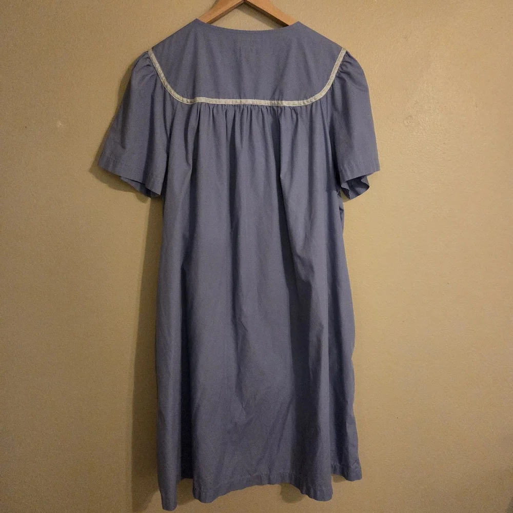 GO SOFTLY PATIO Perwinkle Bead Embroidered‎ Full Zip Patio/House Dress MuuMuu XL